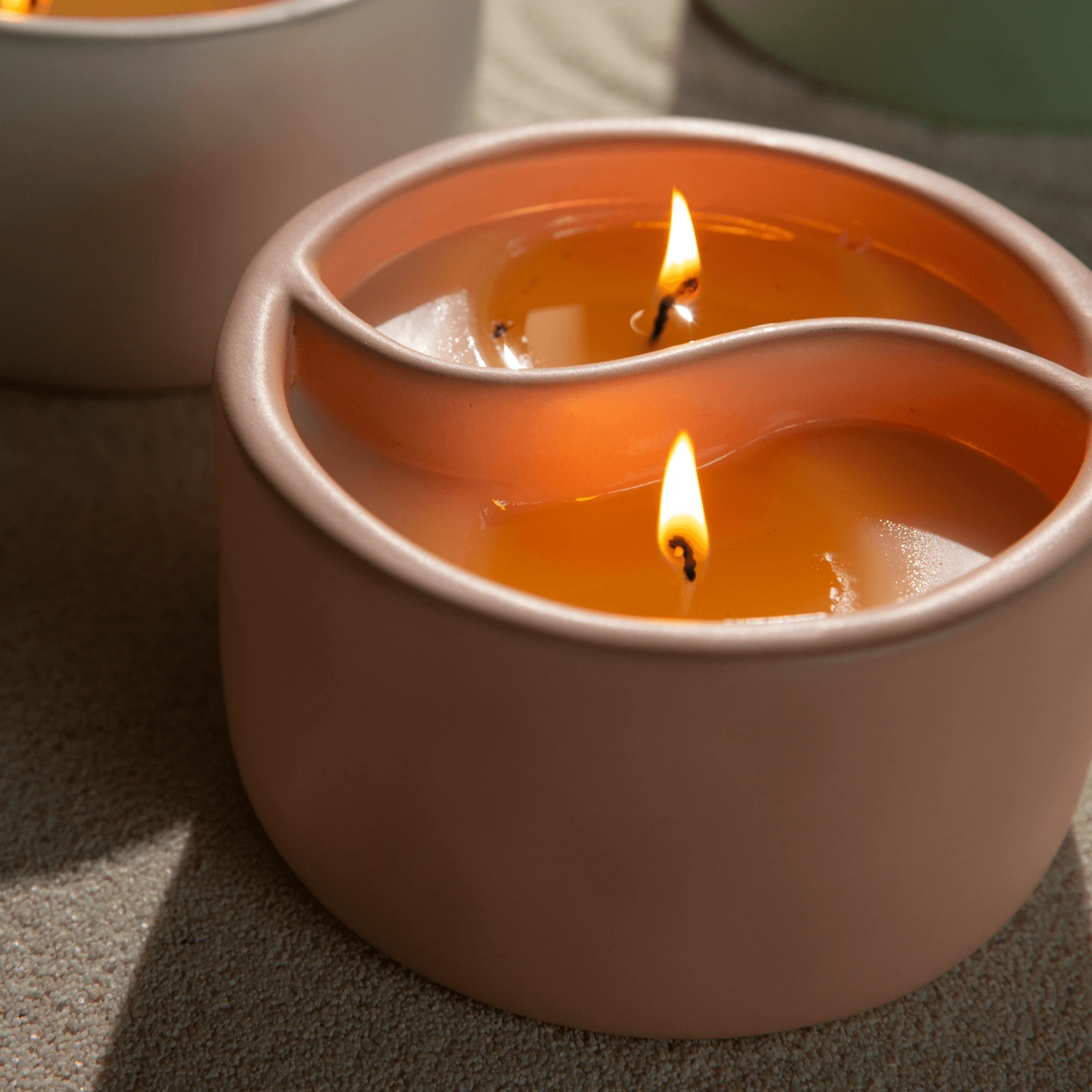 Yin-Yang 11 Oz Candle - Cactus Flower + Watermint 2 Yin-Yang 11 Oz Candle - Cactus Flower + Watermint - Image 2